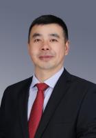 黄安平 照片