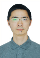 钱谦 照片