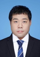 贺子龙 照片