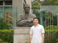 杨成 照片