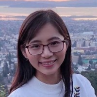 黄建媚 照片