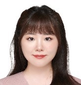 黄馨瑶 照片
