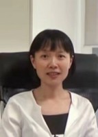 刘华 照片