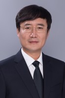 刘建伟 照片
