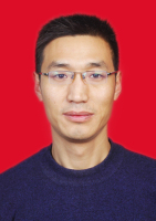 吴凯 照片