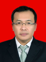 王刚 照片
