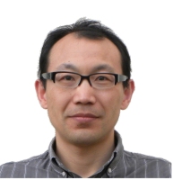 严运安 照片