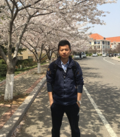 尹鹏 照片