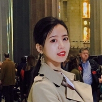曲娜 照片