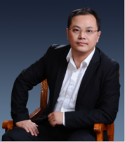 闫海 照片