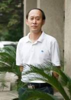 张向东 照片