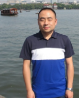 艾纯明 照片