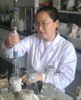 黄宁 照片