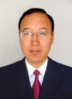 吕宝臣 照片