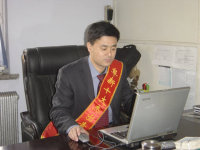 宋子岭 照片
