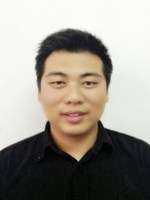 王鸣 照片