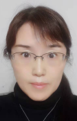 王妍 照片