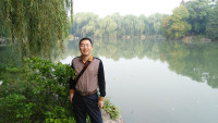 包振华 照片