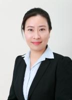何嘉梅 照片
