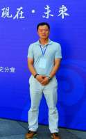 吕中凡 照片