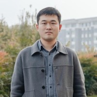 党理龙 照片