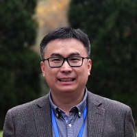 刘志毅 照片