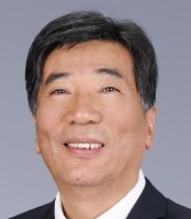 李华 照片