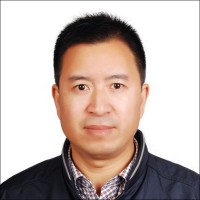 郭显 照片