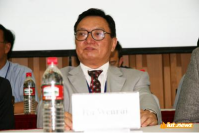 胡文瑞 照片