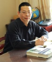 李春雷 照片