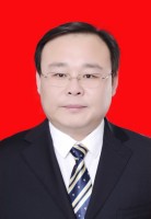 苗丰满 照片