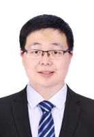 李育隆 照片