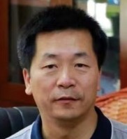 李钢 照片