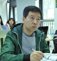 李明 照片