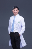 程跃 照片