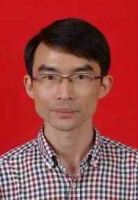 陈益君 照片