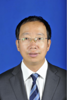 龚震宇 照片