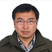 王伟 照片