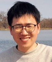 王刚 照片