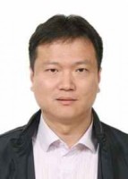 周标 照片