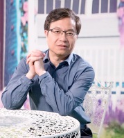 陈信凌 照片