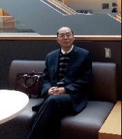 邓群钊 照片