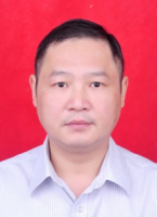 周子翼 照片