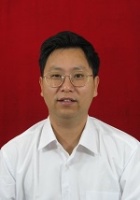 章爱生 照片