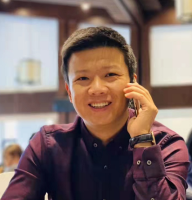邹志鹏 照片