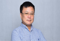 刘东 照片