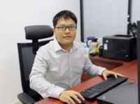 刘鹏 照片