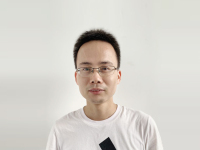 廖鹏 照片