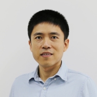 李响 照片
