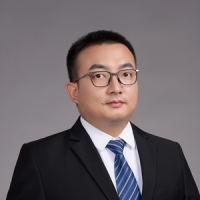 龙鑫 照片